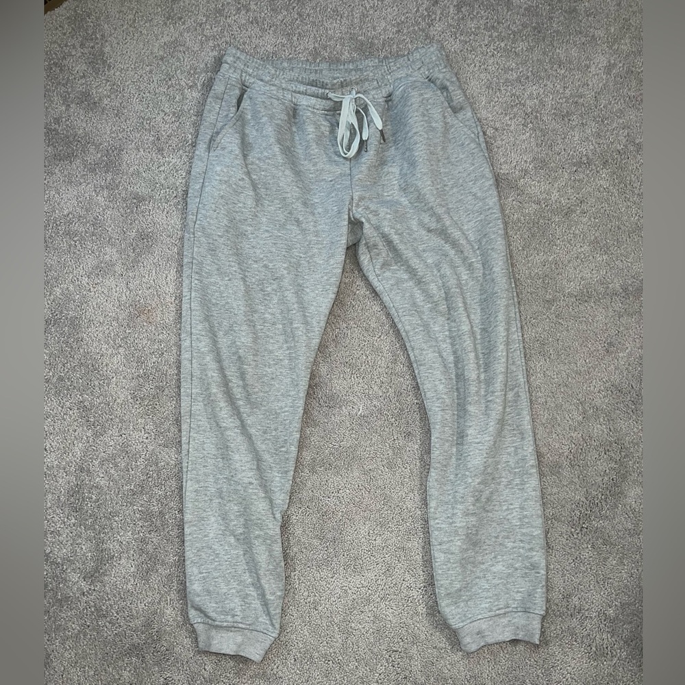 Grey Two-Piece Lounge Set (NWOT) - Picture 6 of 8